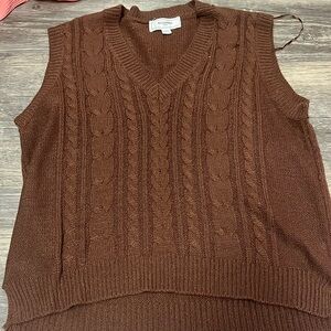 “No Comment” brown crop top sweater vest